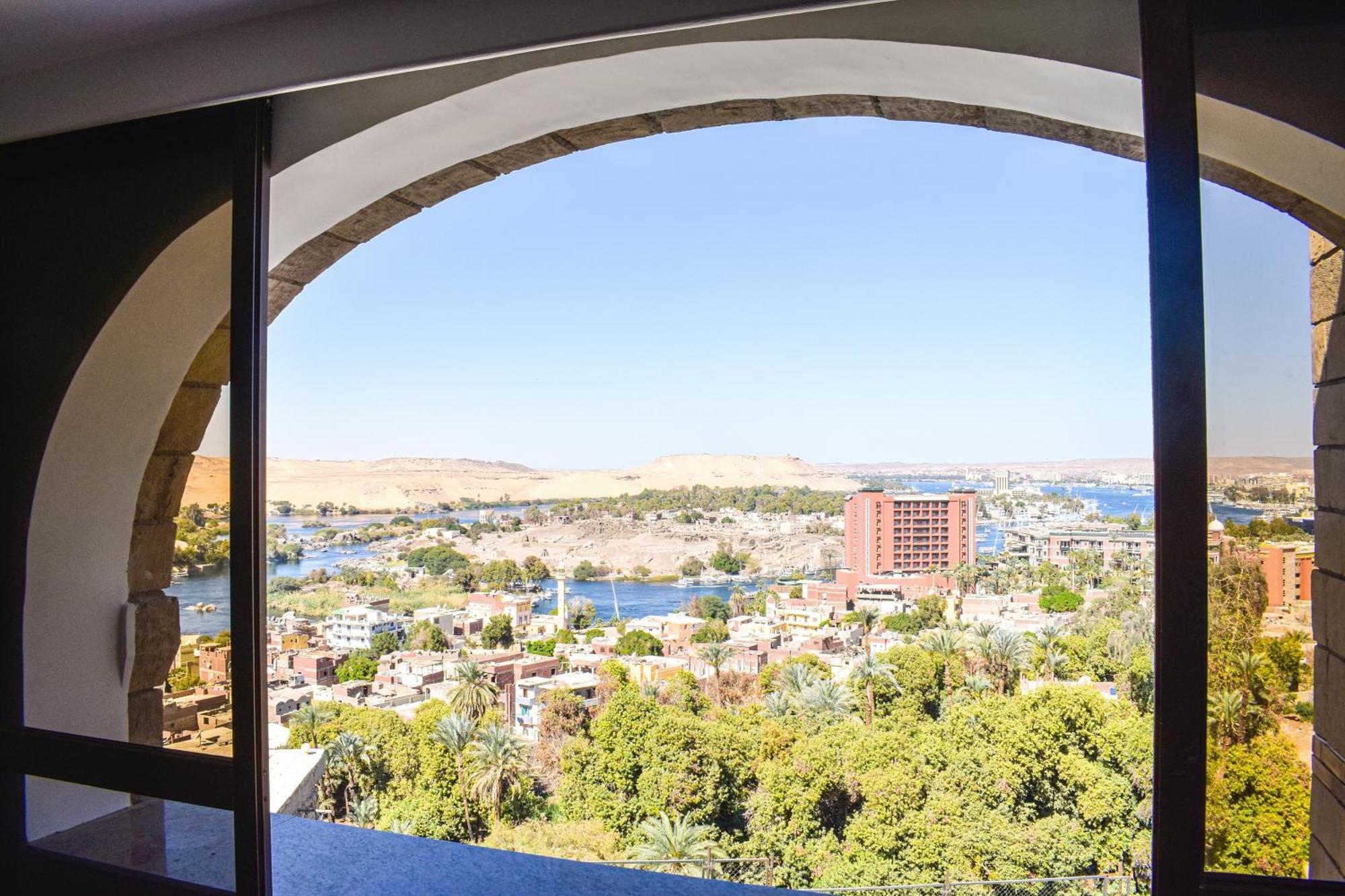 Basma Executive Club Hotel Aswan Exterior photo