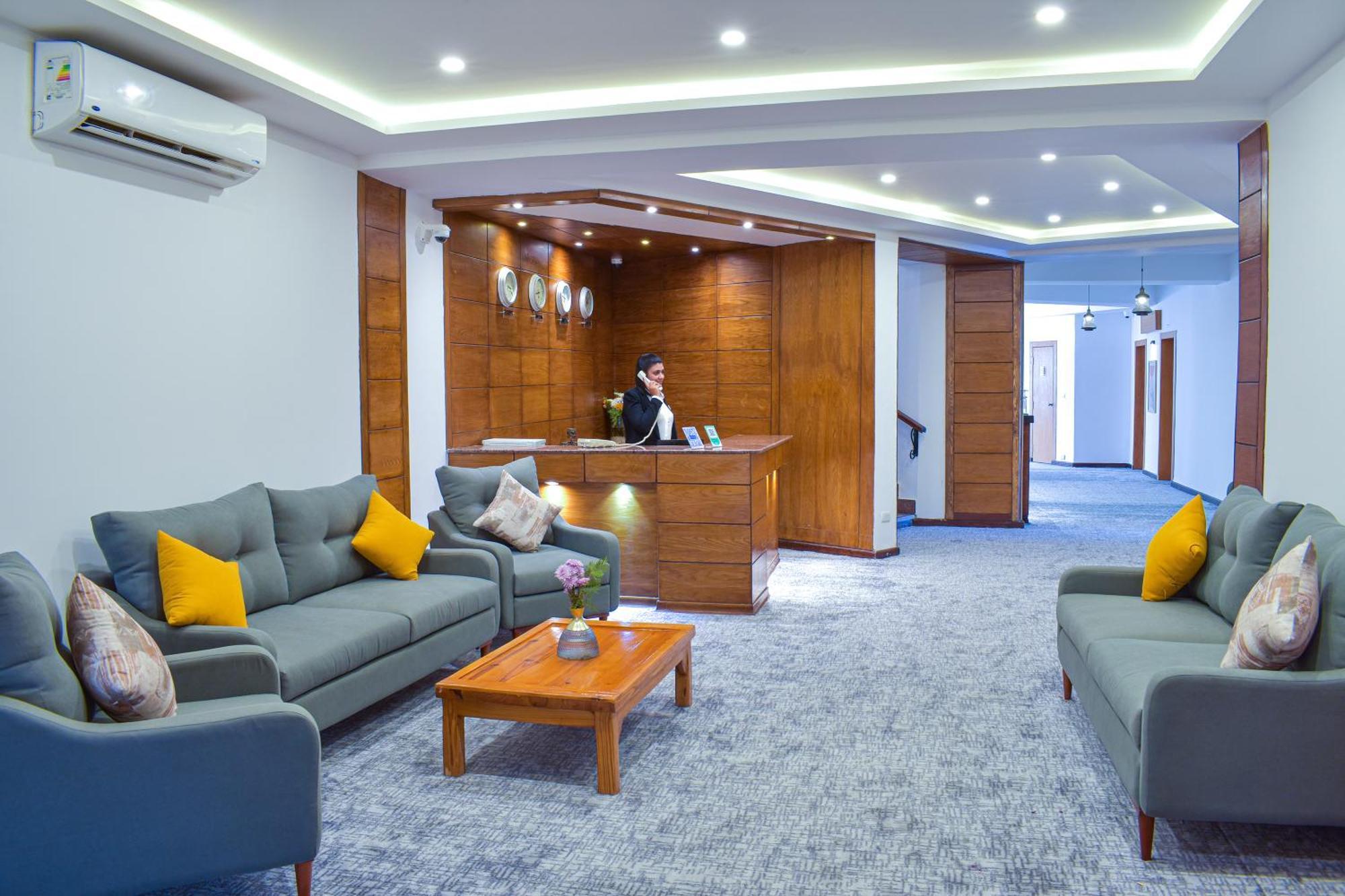 Basma Executive Club Hotel Aswan Exterior photo
